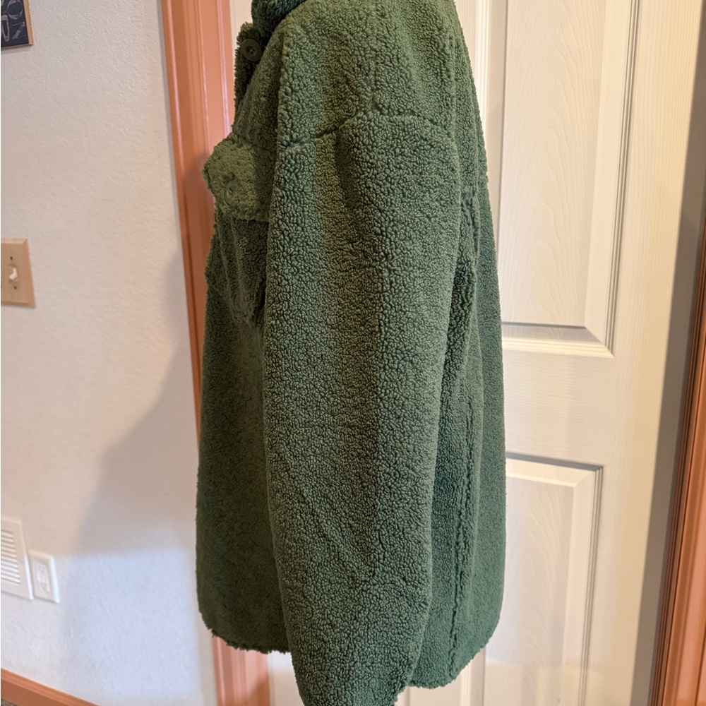 Amazon Essentials Forest Green Teddy Jacket NWT - image 4